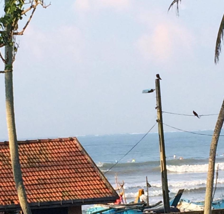 SeaView Paradise Inn Weligama Bagian luar foto